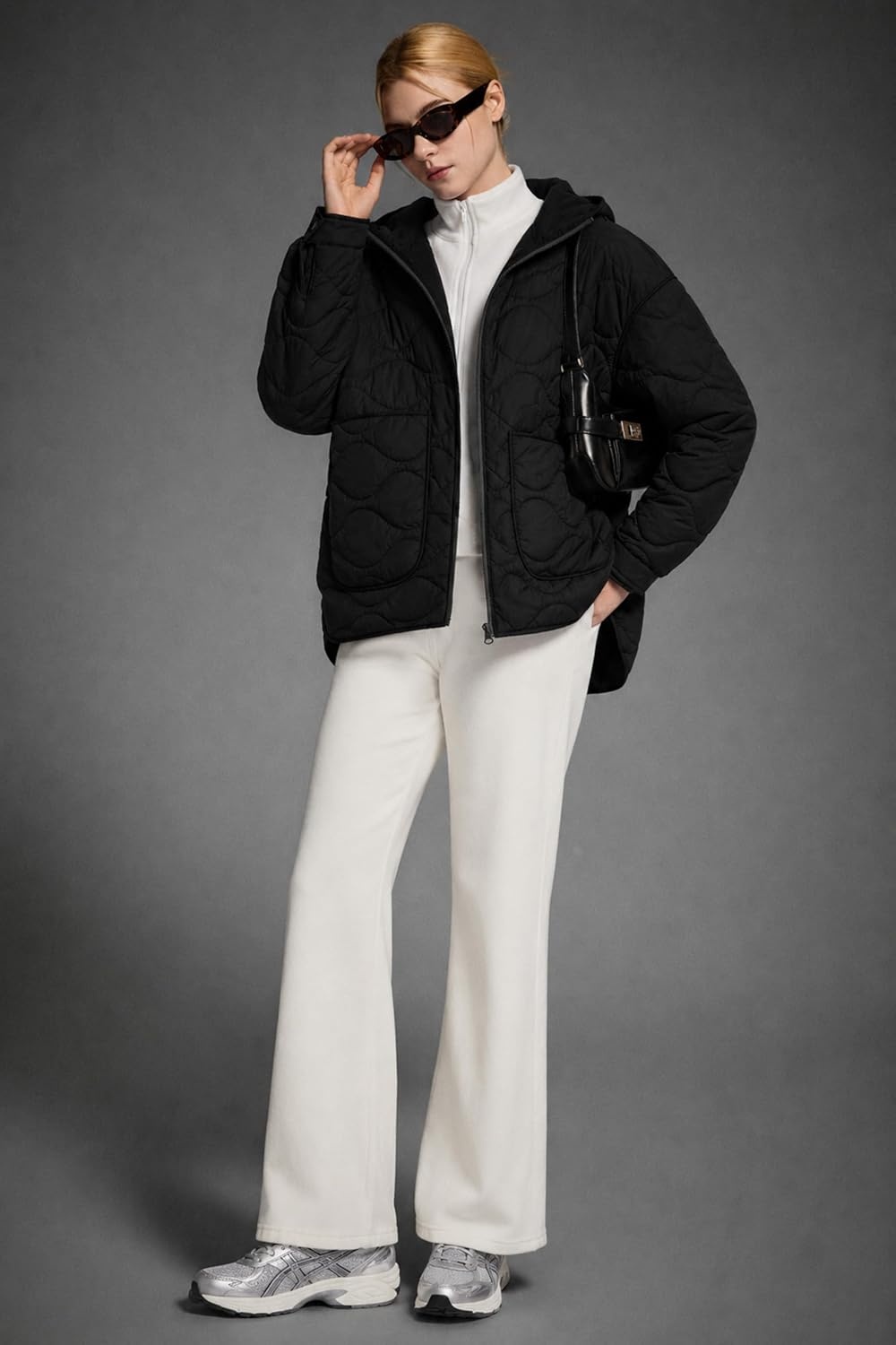 image:imageOrolay Womens Quilted Puffer Jacket Lightweight Hooded Oversized FitBlack